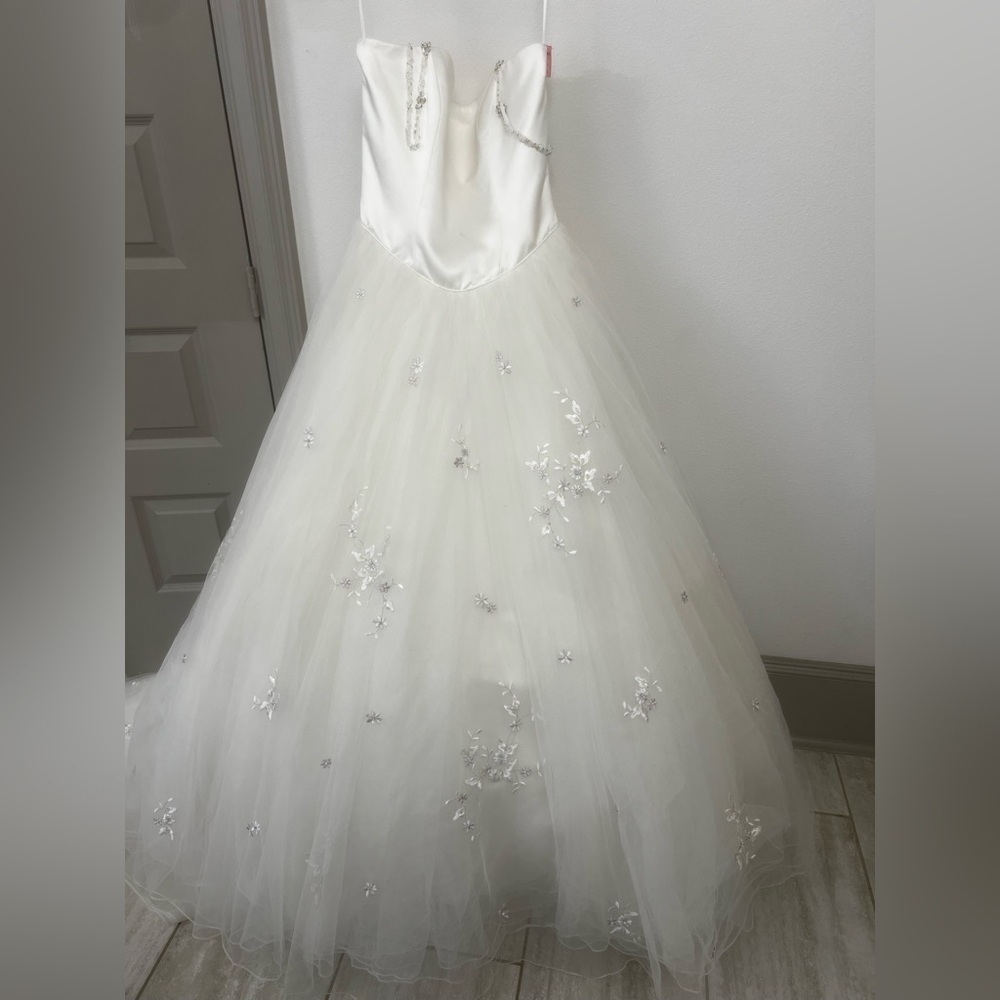 Mon Cheri Bridal Wedding Gown Embroidered Tulle Dress - Picture 10 of 15